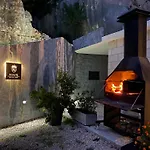 Holiday Home Nugal Makarska 2+2